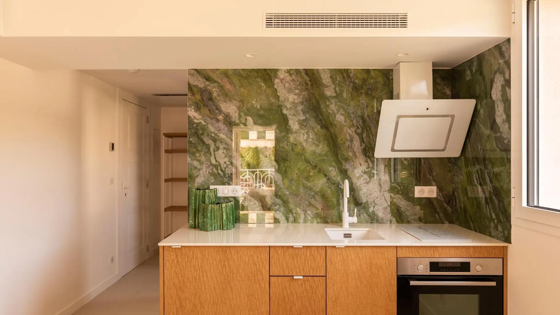 Maison Carla Rosa Cannes 0*,